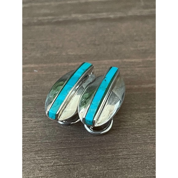 Vintage Turquoise Sterling Silver Earrings - Picture 4 of 8